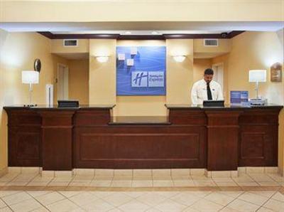 фото отеля Holiday Inn Express Hotel & Suites Fresno (River Park) Hwy 41
