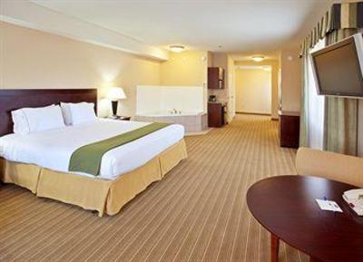 фото отеля Holiday Inn Express Hotel & Suites Fresno (River Park) Hwy 41