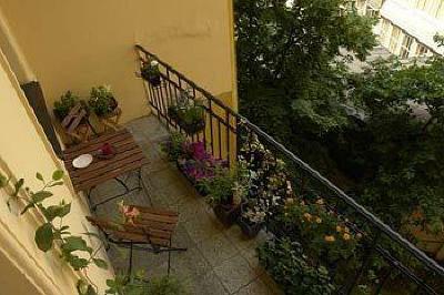 фото отеля Dusni Apartments Prague