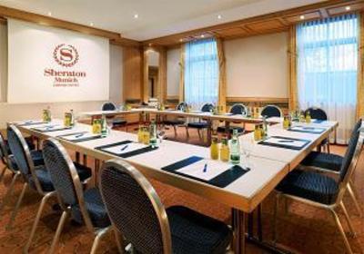 фото отеля Sheraton Muenchen Airport Hotel
