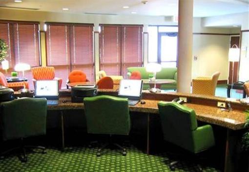 фото отеля Courtyard by Marriott Kansas City - Shawnee