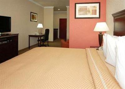 фото отеля Comfort Suites Airport Greenspoint Houston