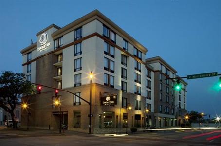 фото отеля DoubleTree Hotel Historic Savannah