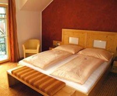 фото отеля Landhotel Zur Mariensaule