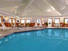 фото отеля Belmont Inn & Suites