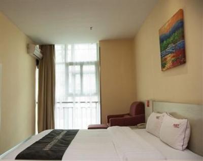 фото отеля Hanting Express Hotel Chengdu Yipin Tianxia