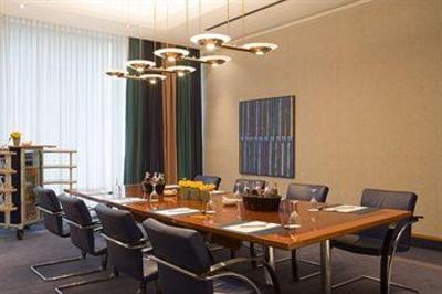 фото отеля Dorint Kongresshotel Mannheim