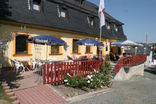 фото отеля Gasthof Zum Goldenen Hirschen Geroldsgrun