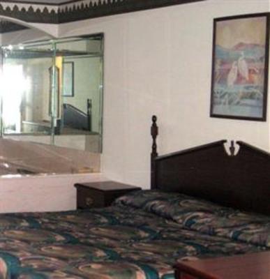 фото отеля Airport Inn Humble