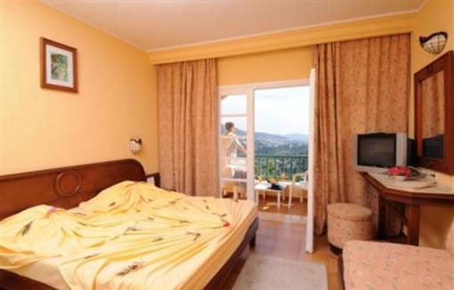 фото отеля Nour El Ain Hotel Ain Draham
