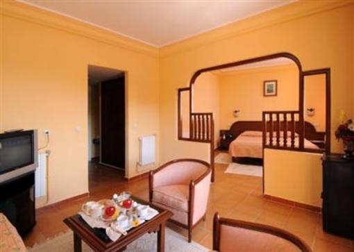 фото отеля Nour El Ain Hotel Ain Draham