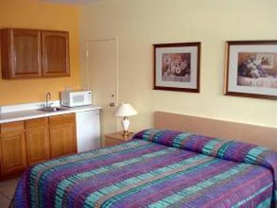 фото отеля Knights Inn Hallandale