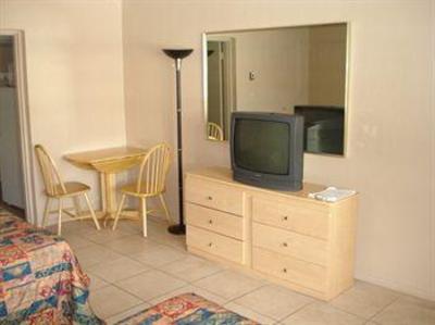 фото отеля Knights Inn Hallandale