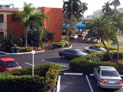 фото отеля Knights Inn Hallandale