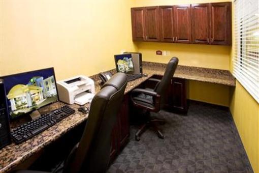 фото отеля Holiday Inn Express Hotel & Suites Falfurrias