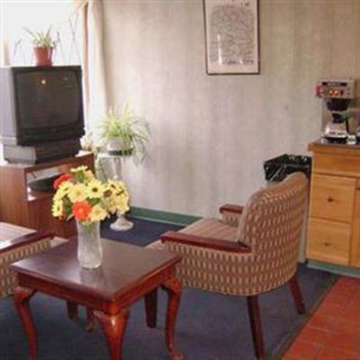 фото отеля Legacy Inn and Suites Wadsworth (Ohio)