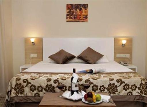 фото отеля White Boutique Hotel