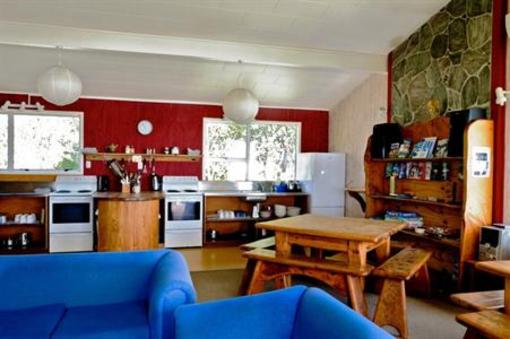 фото отеля Punakaiki Beach Hostel