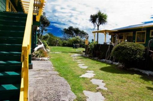 фото отеля Punakaiki Beach Hostel