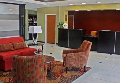 фото отеля Comfort Inn & Suites Glenpool