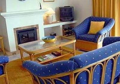 фото отеля Waterside Village Apartments Portimao