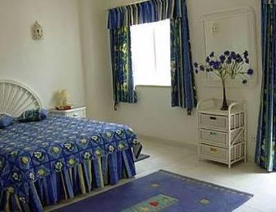 фото отеля Waterside Village Apartments Portimao