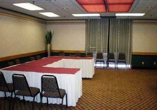 фото отеля Clarion Inn Cookeville