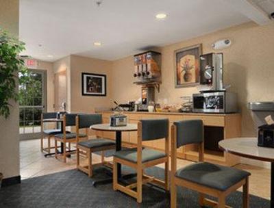 фото отеля Microtel Inn & Suites Conyers