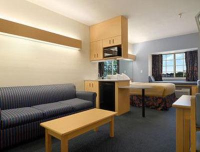 фото отеля Microtel Inn & Suites Conyers