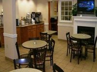 La Quinta Inn And Suites Jackson Airport