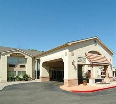 фото отеля Quality Inn & Suites Hotel Circle