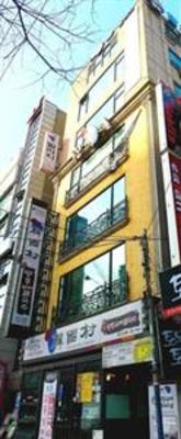 фото отеля Sinchon J-Guesthouse