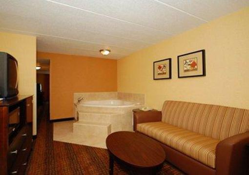 фото отеля Comfort Inn & Suites Tinton Falls