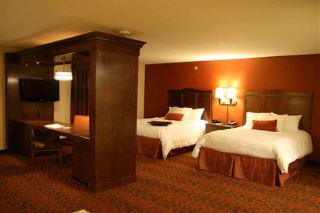 фото отеля Hampton Inn & Suites New Castle