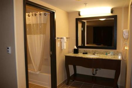 фото отеля Hampton Inn & Suites New Castle