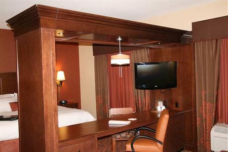 фото отеля Hampton Inn & Suites New Castle