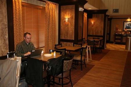 фото отеля Hampton Inn & Suites New Castle