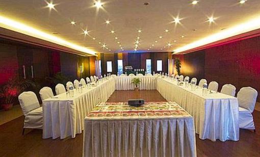 фото отеля The Hotel Royal Plaza Chennai