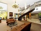 фото отеля Royal Celebration Inn on Lake Cecile