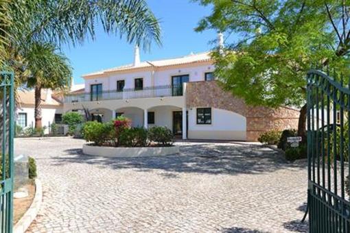 фото отеля Apartments Casa Velha Sta Eulalia