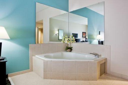 фото отеля Holiday Inn Express Apex Raleigh