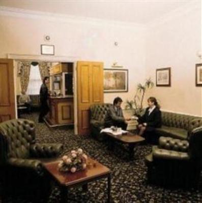 фото отеля Cairn Hotel Edinburgh