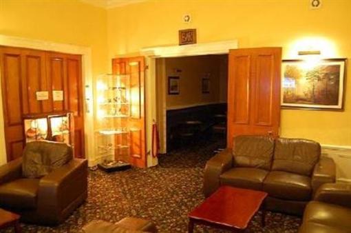 фото отеля Cairn Hotel Edinburgh