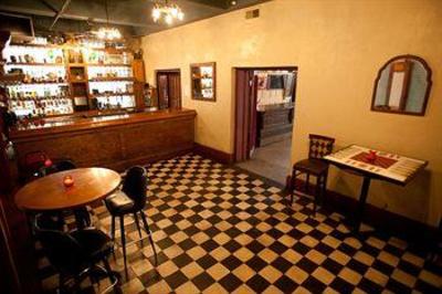 фото отеля The Highland Inn