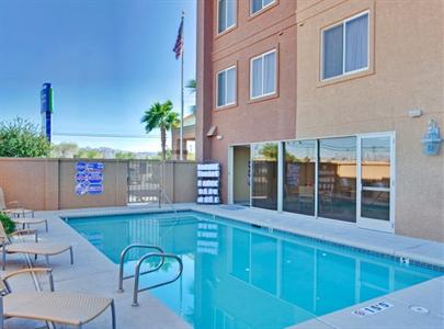 фото отеля Holiday Inn Express Las Vegas Nellis