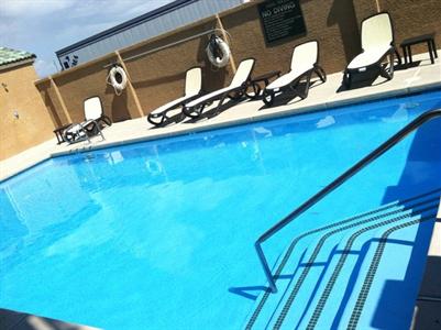 фото отеля Holiday Inn Express Las Vegas Nellis
