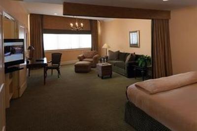 фото отеля Haywood Park Hotel