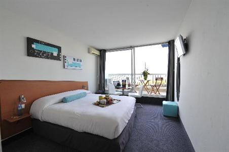 фото отеля Hotel De La Plage La Grande-Motte