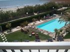 фото отеля Hotel De La Plage La Grande-Motte