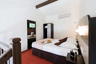 фото отеля Hotel Le Relais D'Aubagne